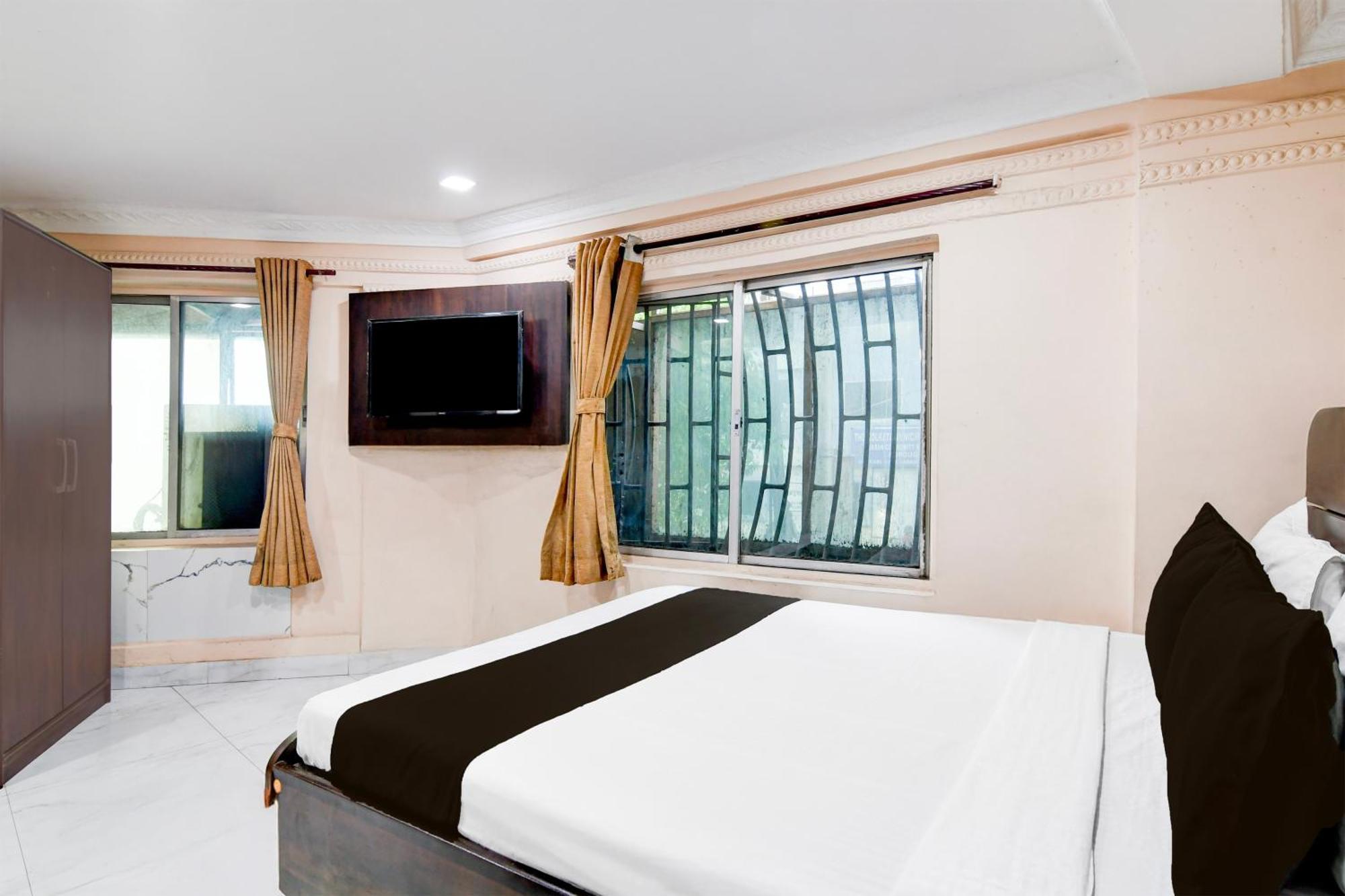 Hotel O Ak International