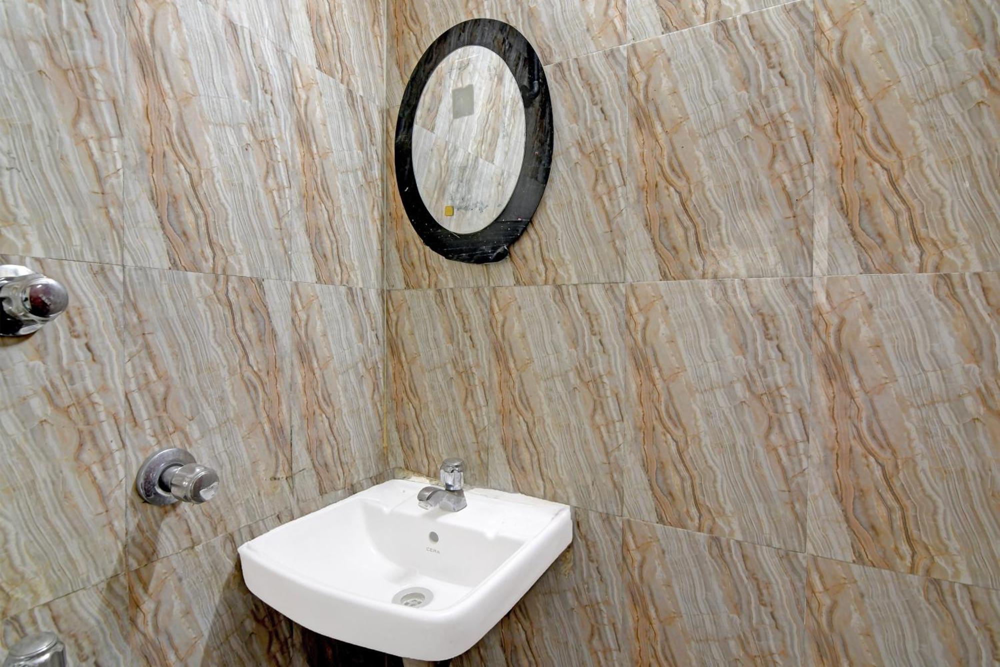 O Ak International Hotel 3*